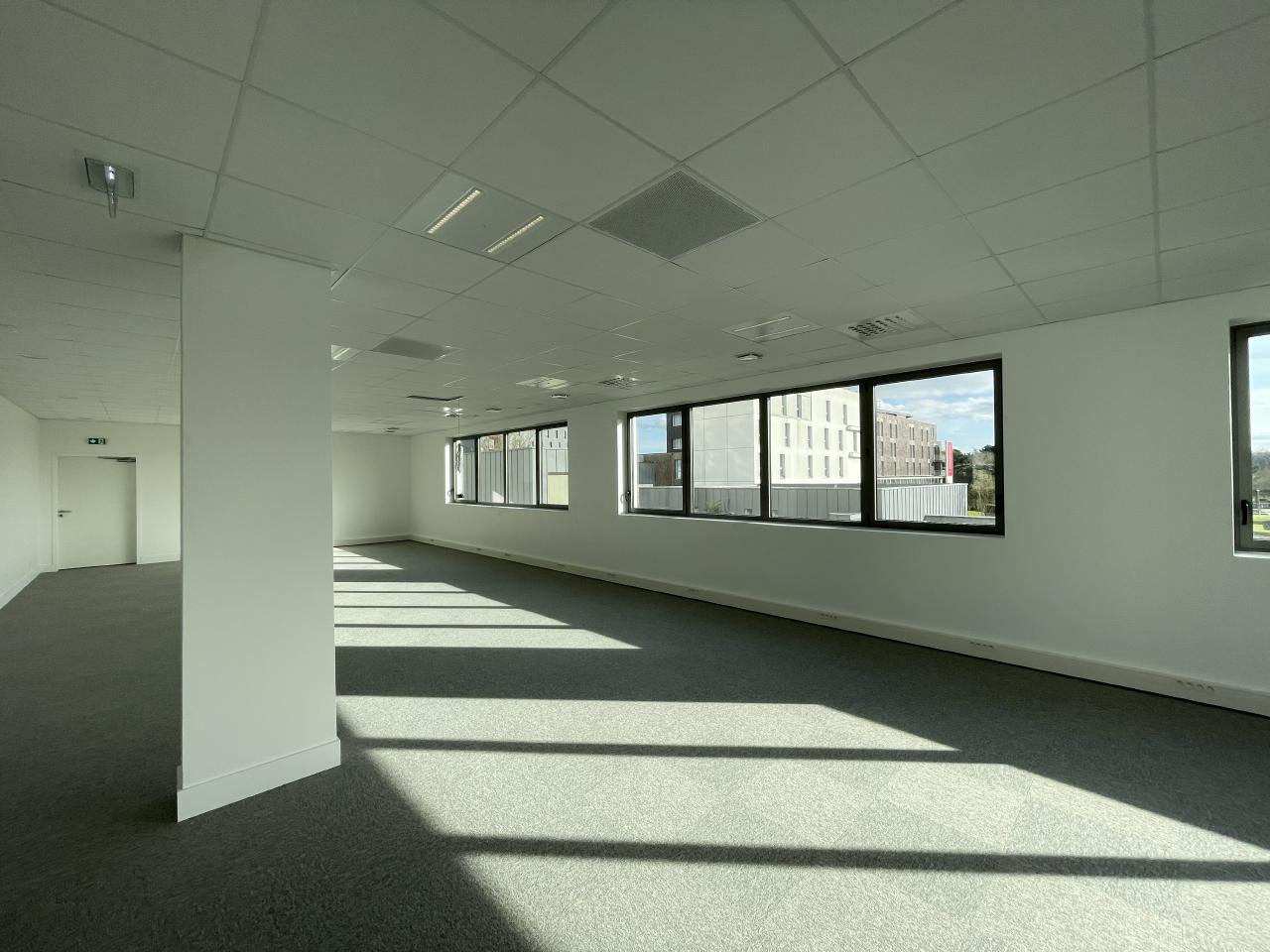 Bureau Saint-Herblain 2912m² Location bureau Saint-Herblain Loire-Atlantique OLBUR2116083 2